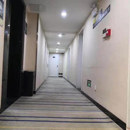 7Days Inn Changsha Yinpenling Ridge Aux Plaza Exterior photo